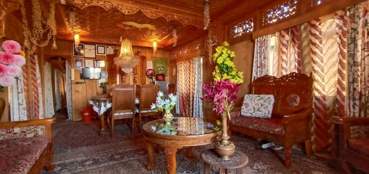 Houseboat New Suzan Hotel Srinagar  Luaran gambar