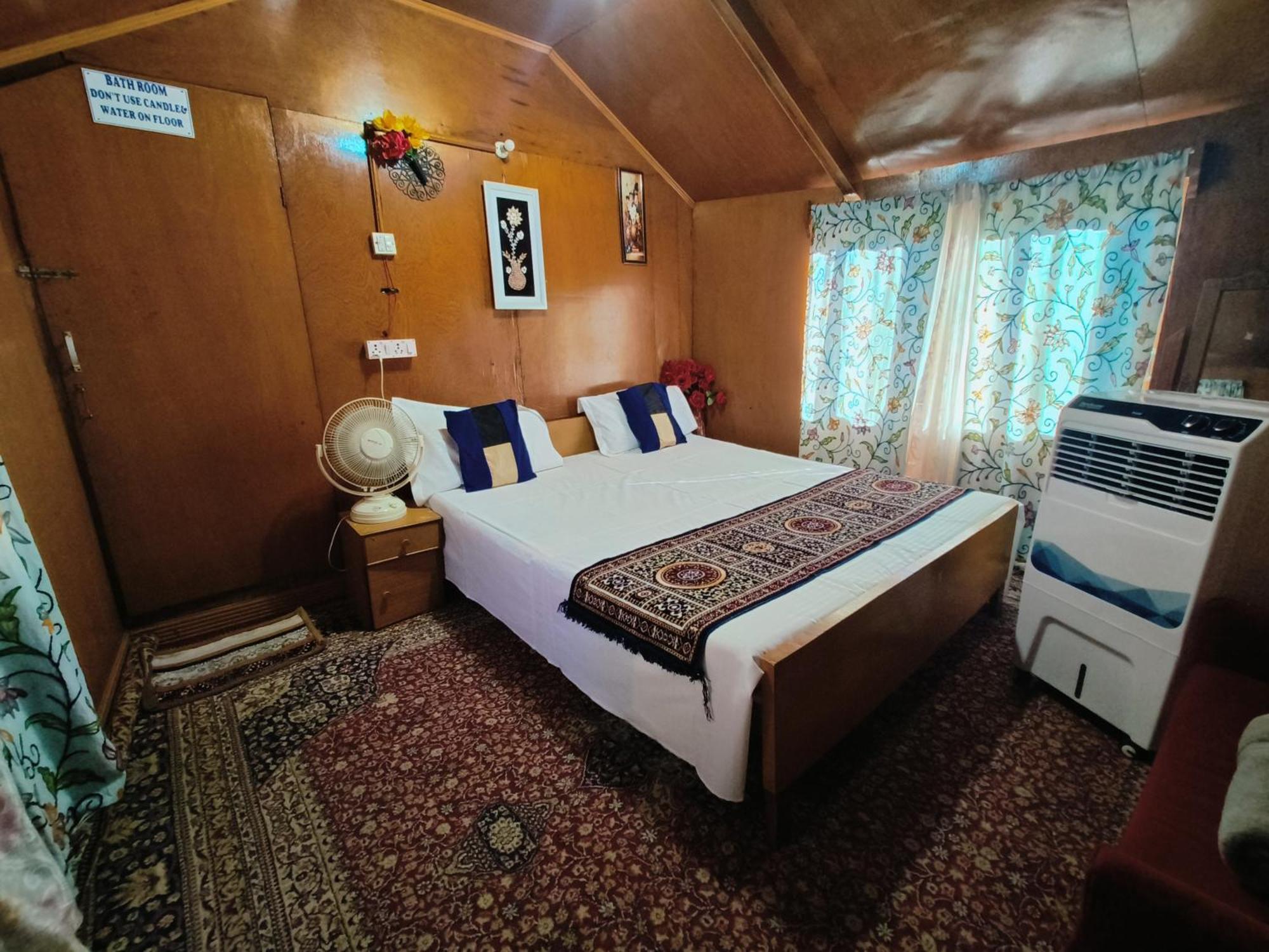 Houseboat New Suzan Hotel Srinagar  Luaran gambar