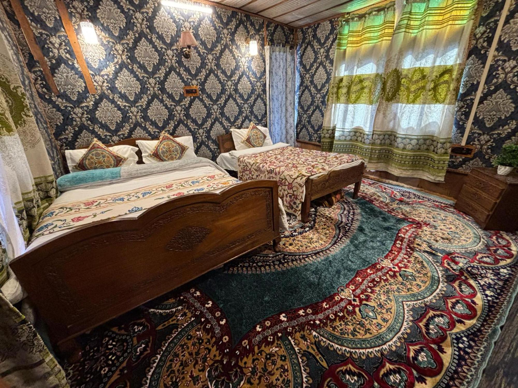 Houseboat New Suzan Hotel Srinagar  Luaran gambar