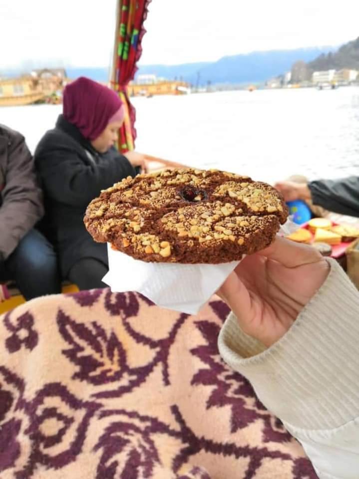 Houseboat New Suzan Hotel Srinagar  Luaran gambar